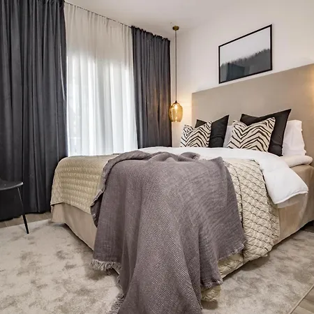 Pr - Stunning Flat Front Line Puerto Banus * Marbellac