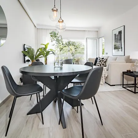 Pr - Stunning Flat Front Line Puerto Banus Appartement