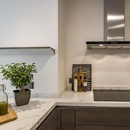 Apartamento Pr - Stunning Flat Front Line Puerto Banus *