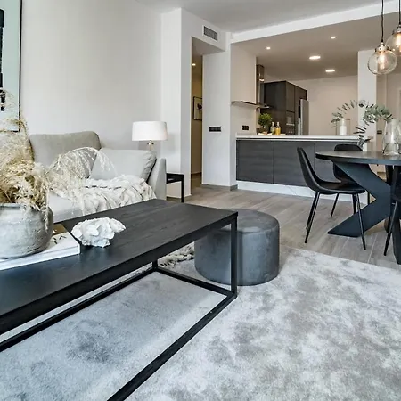 Apartamento Pr - Stunning Flat Front Line Puerto Banus *